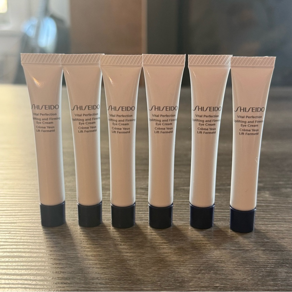 Shiseido Vital Perfection Uplifting and Firming Eye Cream 30ml